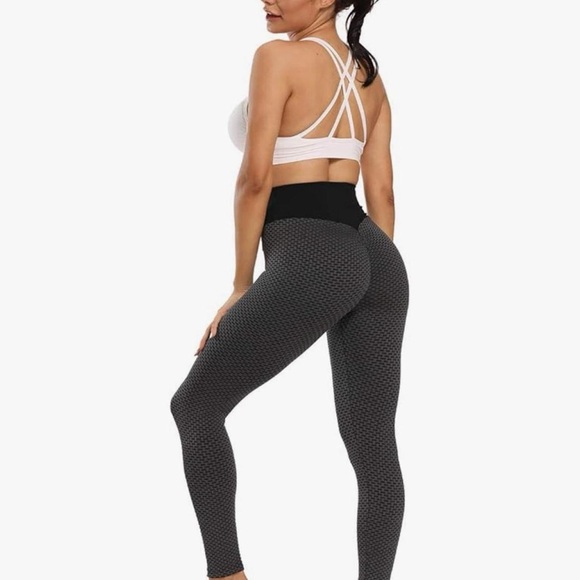 Gray and Black Patterned yoga Leggings - Picture 1 of 6